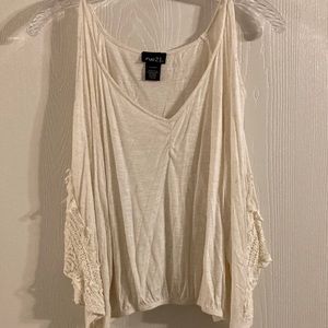 Rue 21 fashion top size large